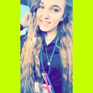 Meet your Posher, Madison